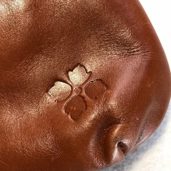 Patricia Nash cognac tan leather wristlet small purse with kiss closure - Picture 3 of 13